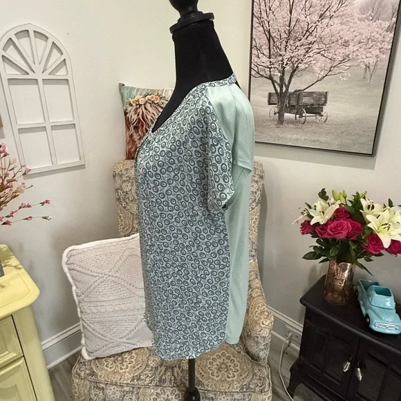 LOFT Green Relaxed Short Sleeve T-Shirt - Picture 5 of 7